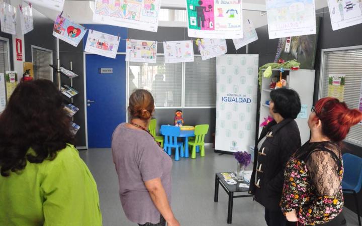 muestra dibujos padre igualitario